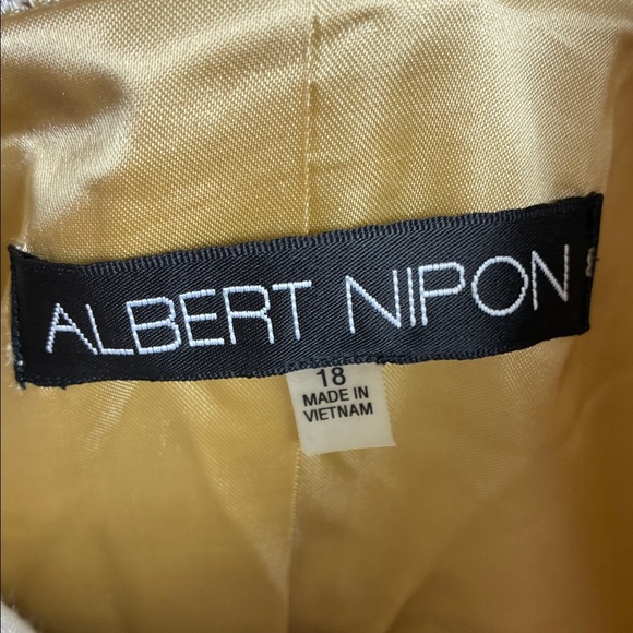 Albert Nipon NWT 2-Piece Skirt Suit Plus Sz 18 Cream Metallic Gold Office Work - Picture 9 of 15